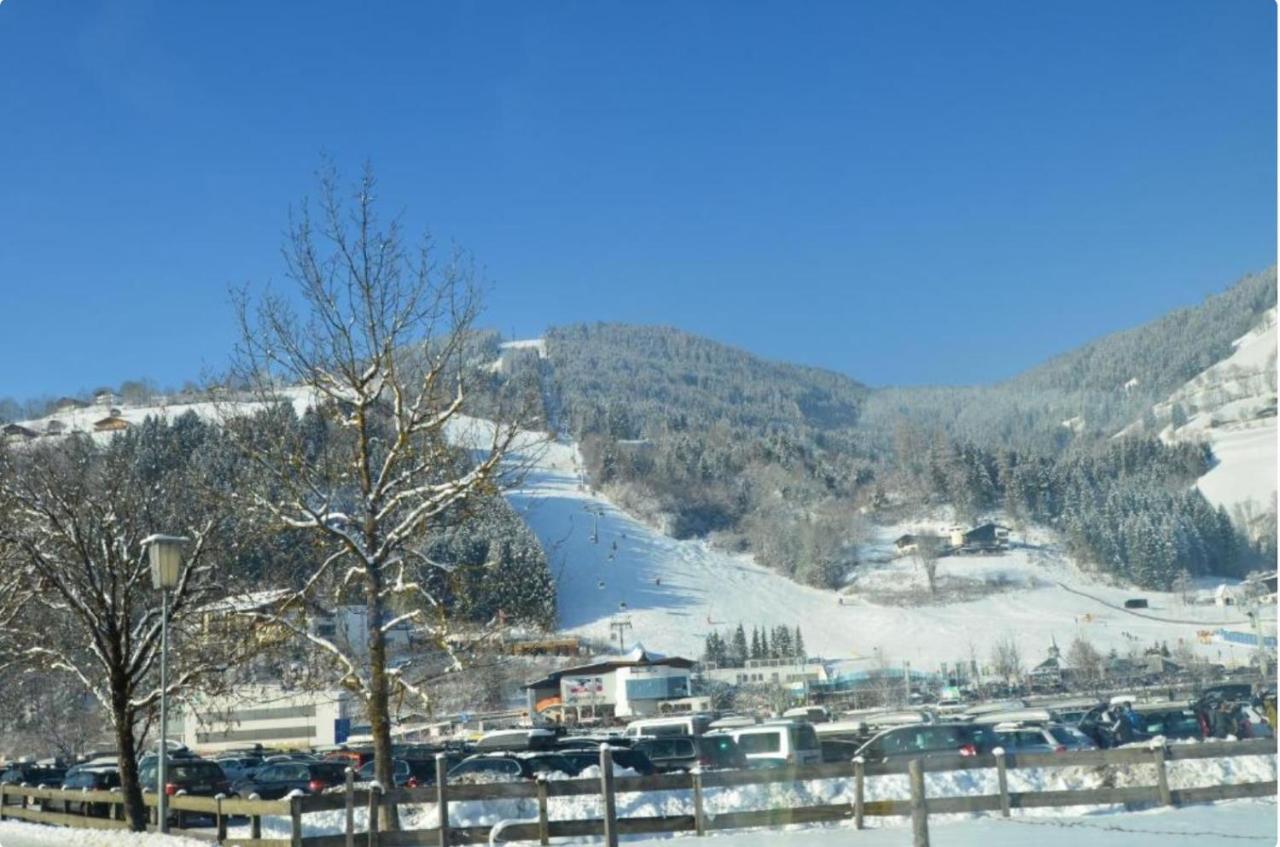 Alpine Lodge Apartment Τσελ αμ Ζέε Εξωτερικό φωτογραφία